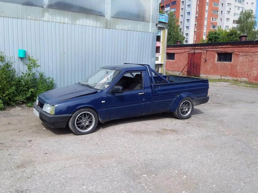 ИЖ 2717 стиль