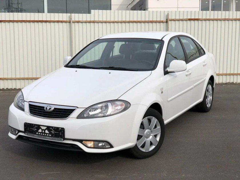 Дэу Гентра 2014 год