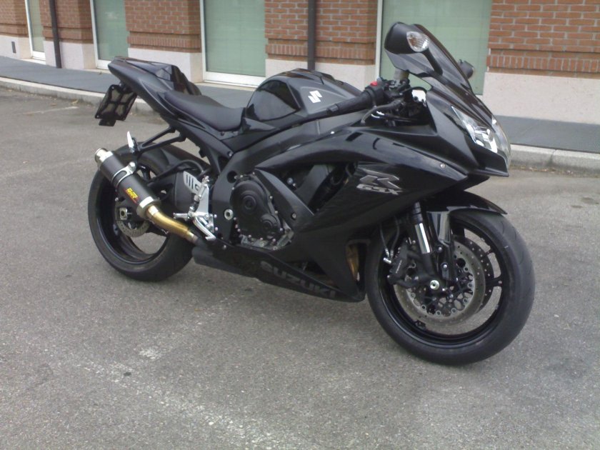 Suzuki GSXR 750