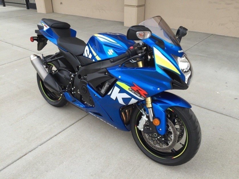 Сузуки 750 GSX R
