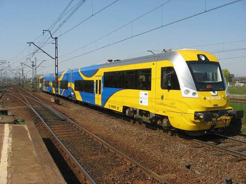 Польский поезд Pesa