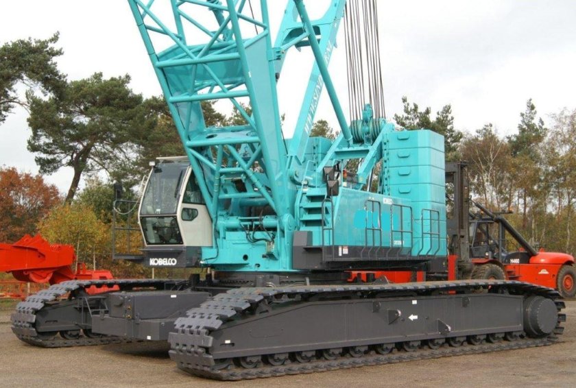 Гусеничный кран Kobelco CKS 2500