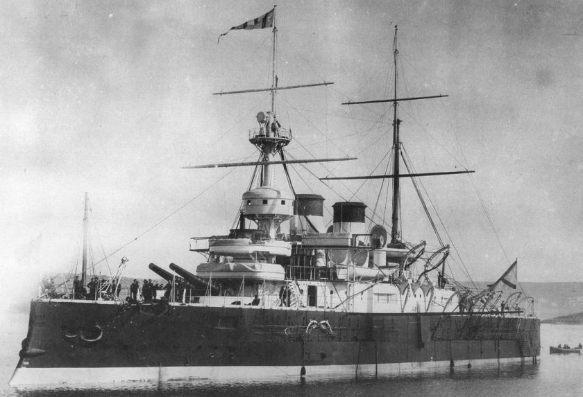 Эскадренный броненосец 12 апостолов