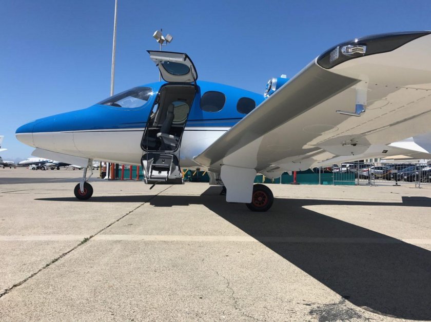 Самолет Cirrus Vision Jet