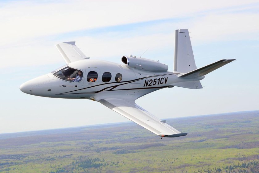 Cirrus sf50 самолет