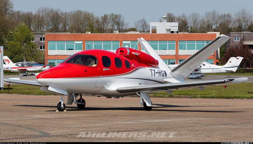 Cirrus sf50