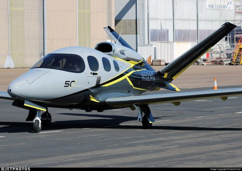 Cirrus Jet sf50