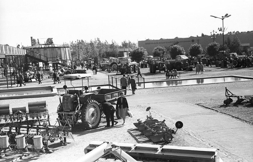 ДСШ-14 трактор