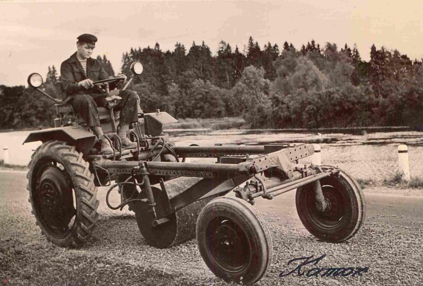 Самоходное шасси ДСШ-14