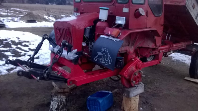 Навеска на трактор т 16