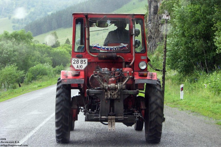 Логотип в 2000 году ОАО Харьковского завода самоходных шасси