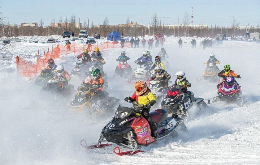 Кросс на снегоходах новый Уренгой