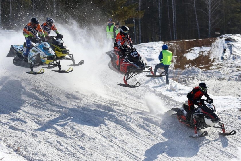 Снегоходный кросс