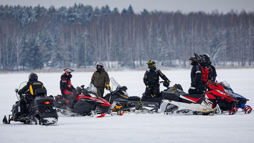 Снегоход фото