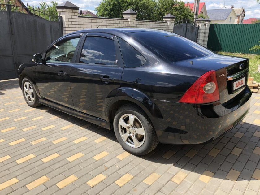 Ford Focus 2012 седан черный