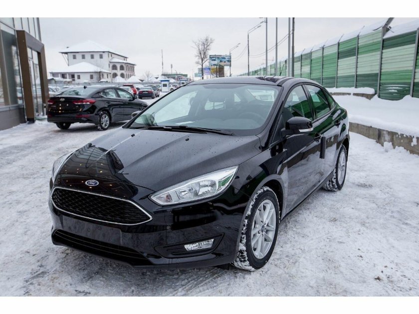 Ford Focus 2017 седан черный
