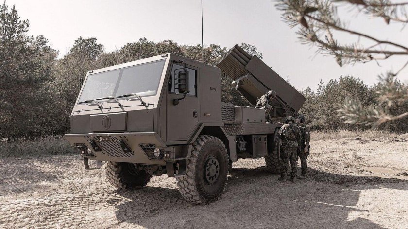 РСЗО BM-21 MT striga
