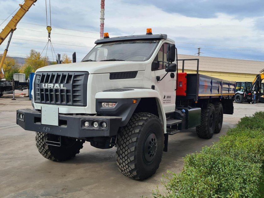 Урал некст бортовой