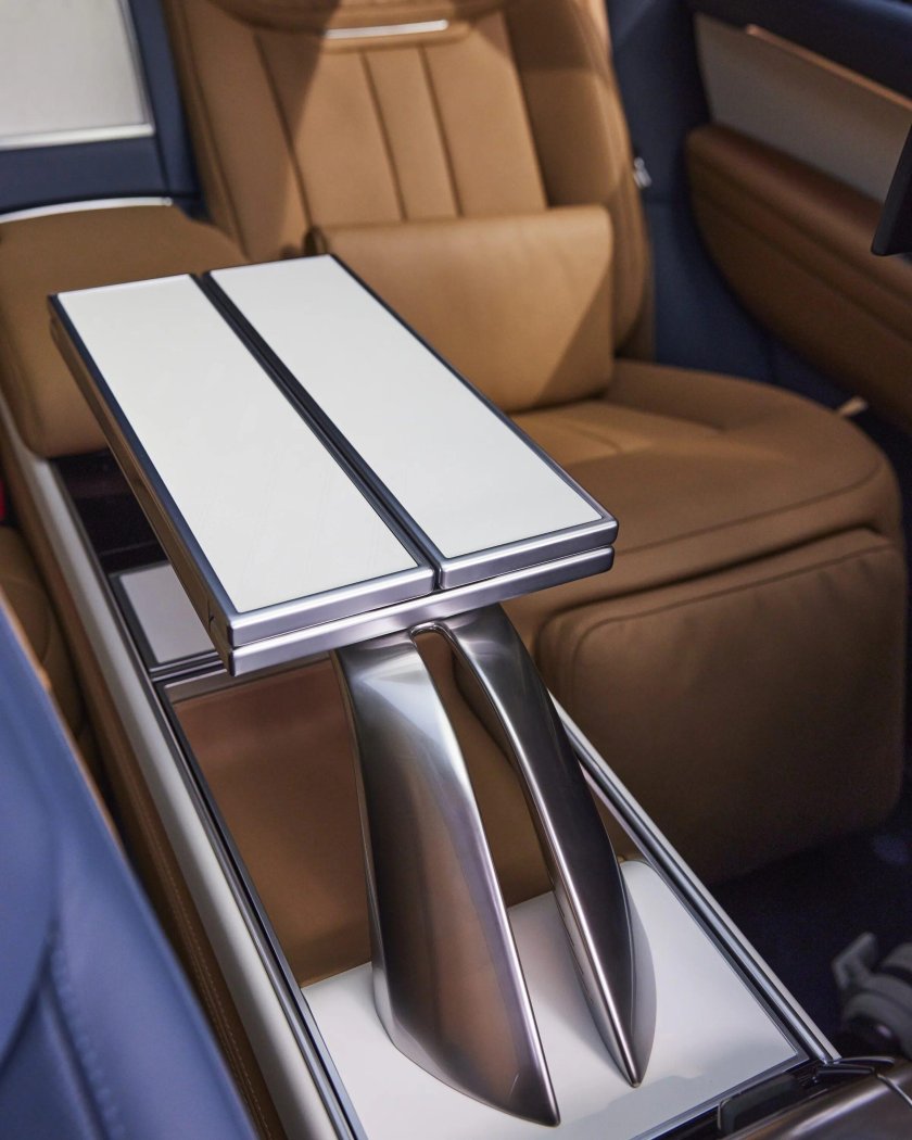 Range Rover SV Carmel Edition