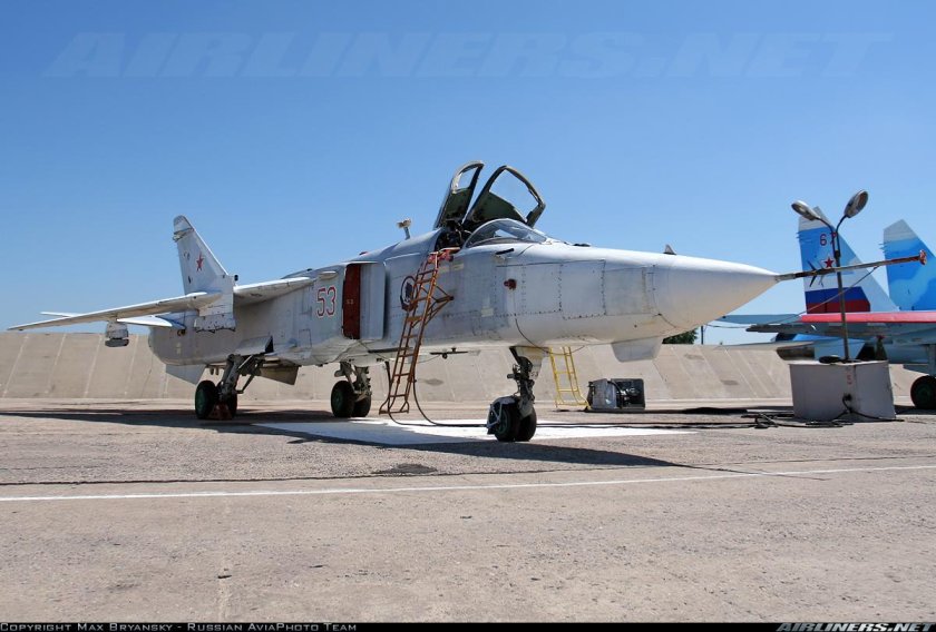 Су24 самолет