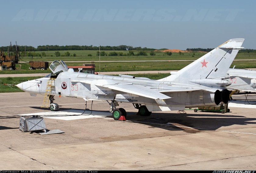 Фронтовой бомбардировщик су 24