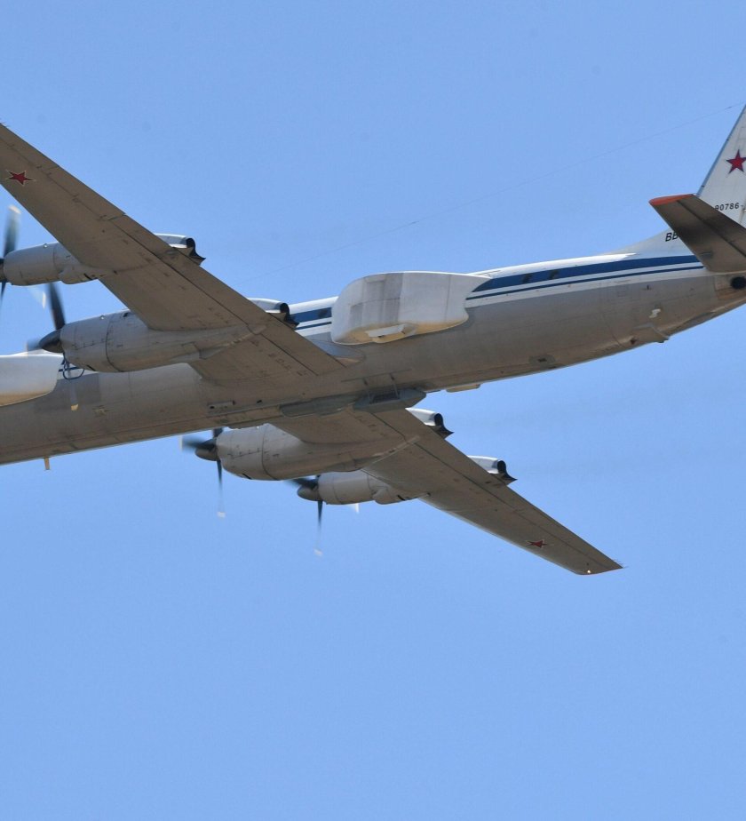 Самолёт РЭБ ил 22пп Порубщик