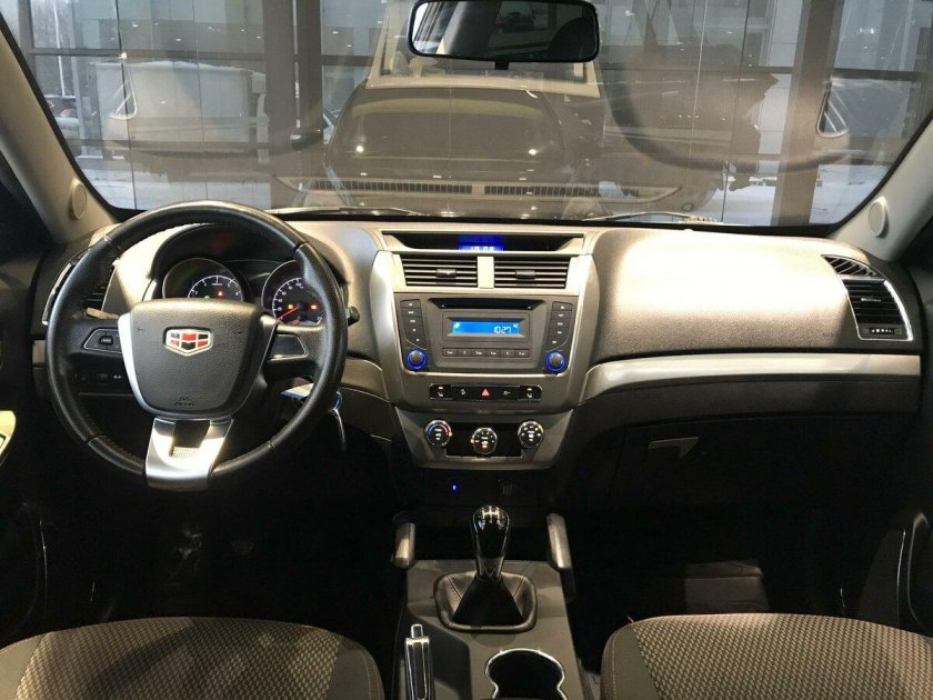 Geely Emgrand x7 2016