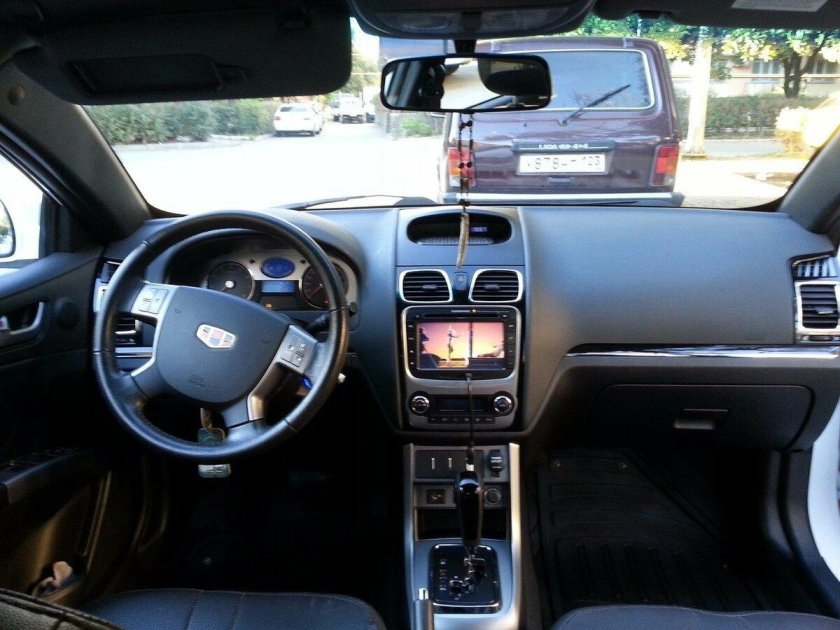 Geely Emgrand ec7 салон
