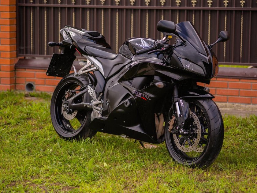 Honda cbr600rr Black