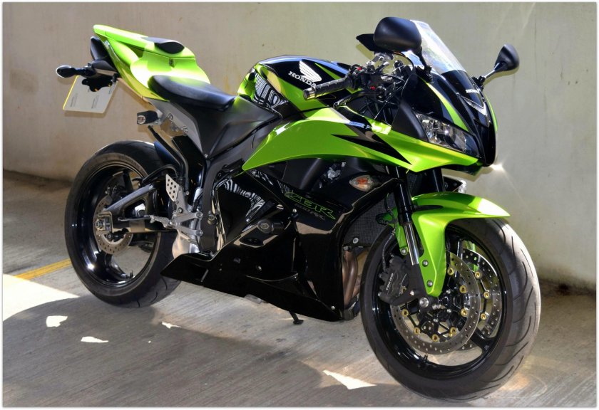 Honda cbr600rr 2010