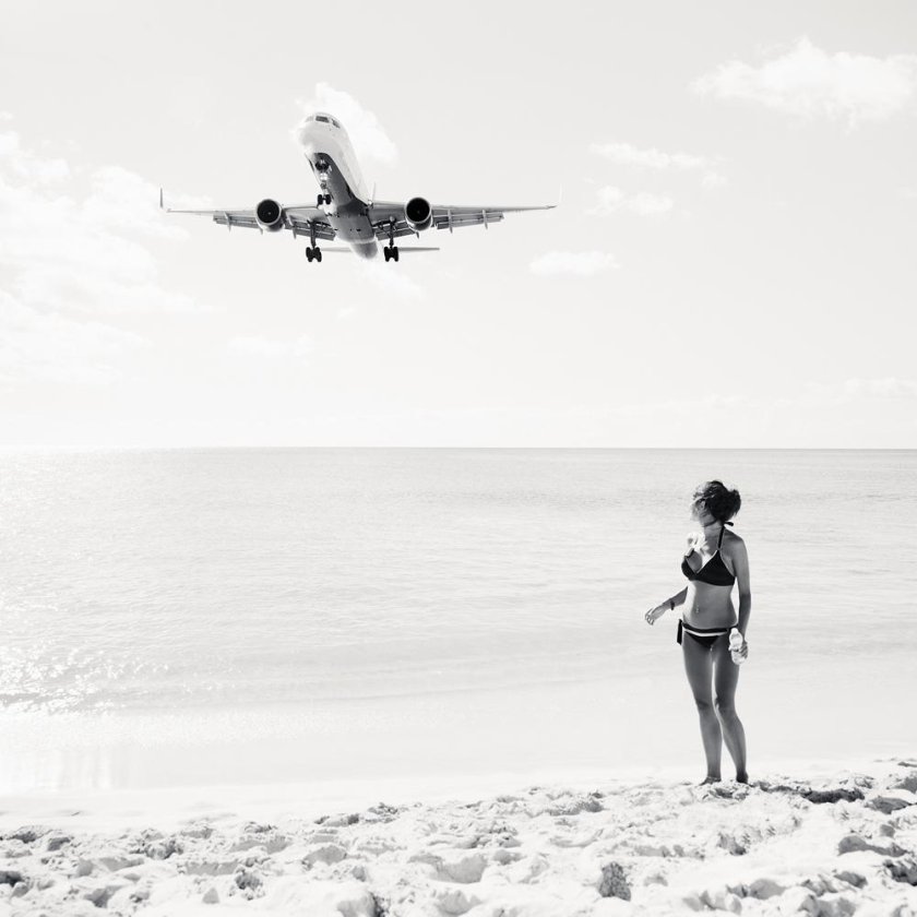 Красивые девушки в самолете