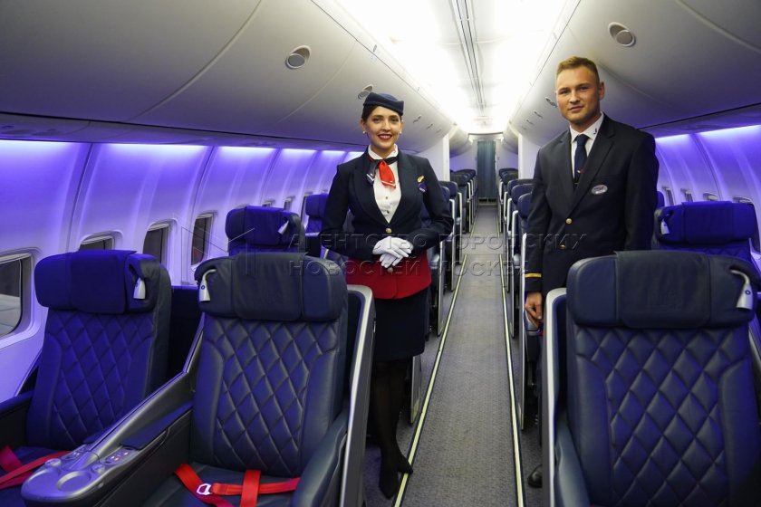 Azur Air 757 черный