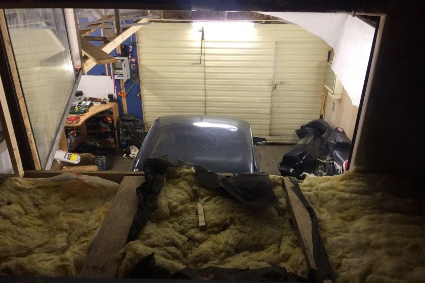 Ночевать в гараже