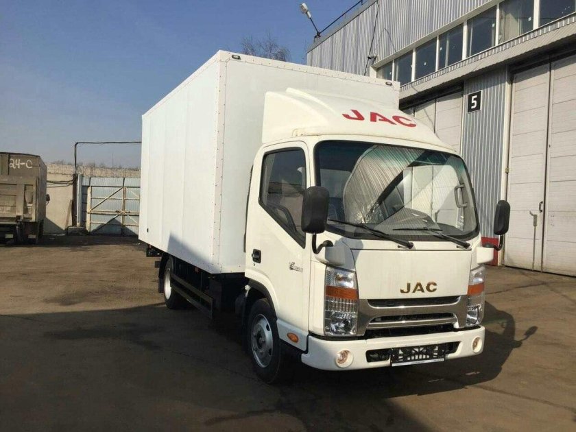 JAC N 56 фургон