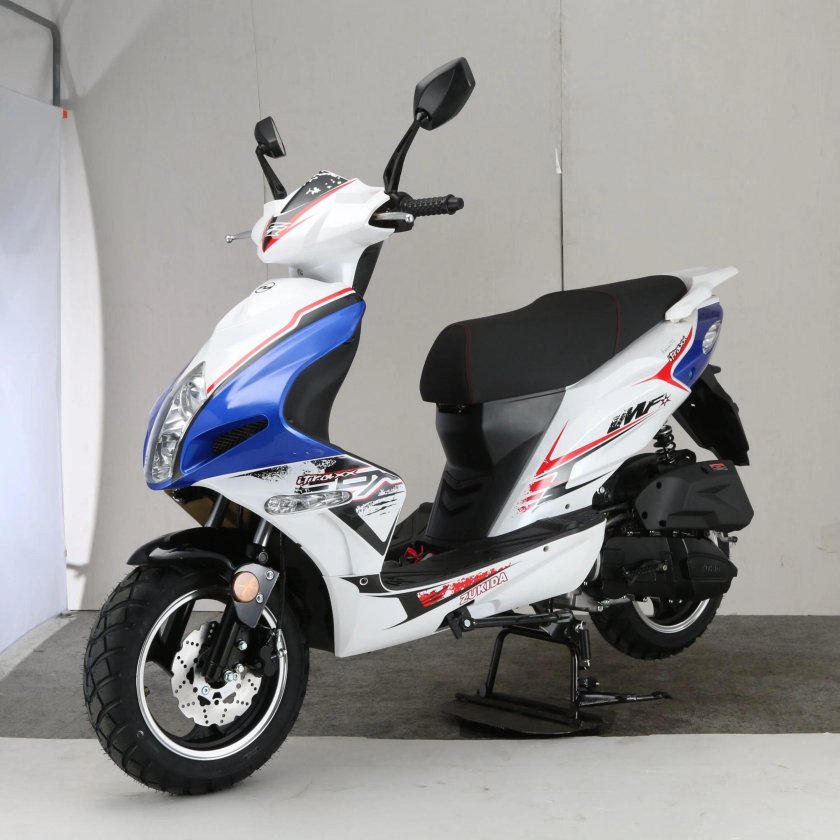 Скутер Фортуна 80