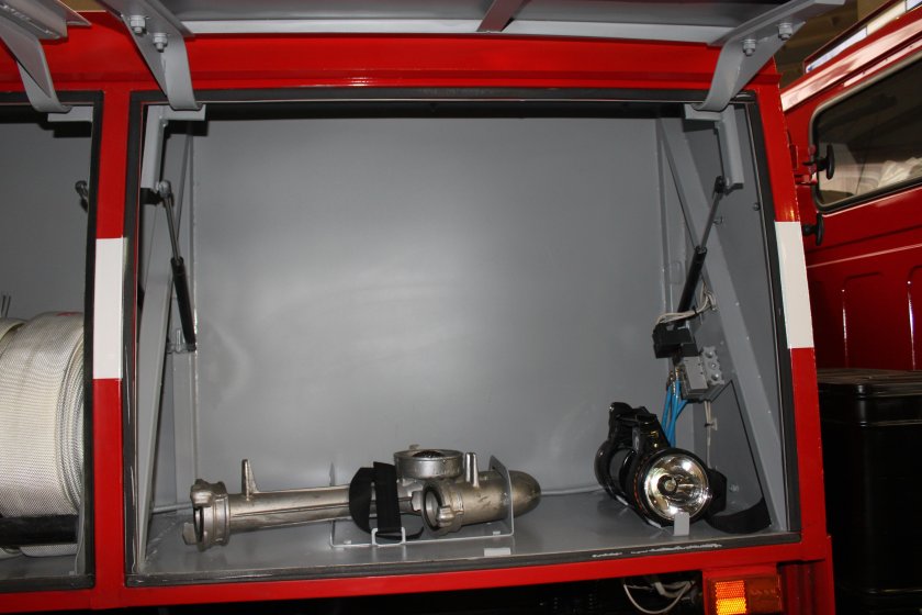 Автоцистерна пожарная АЦ 1.6-40 33081