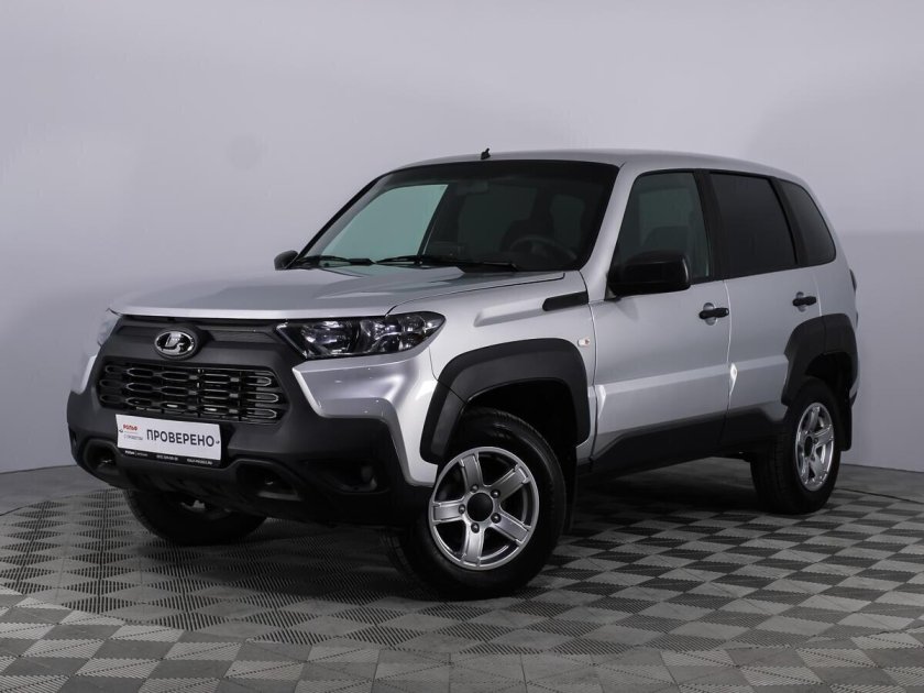 Нива Тревел цвет белый