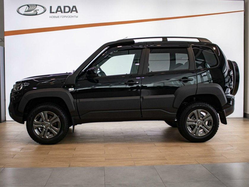 Лада Нива Тревел 2021 черная