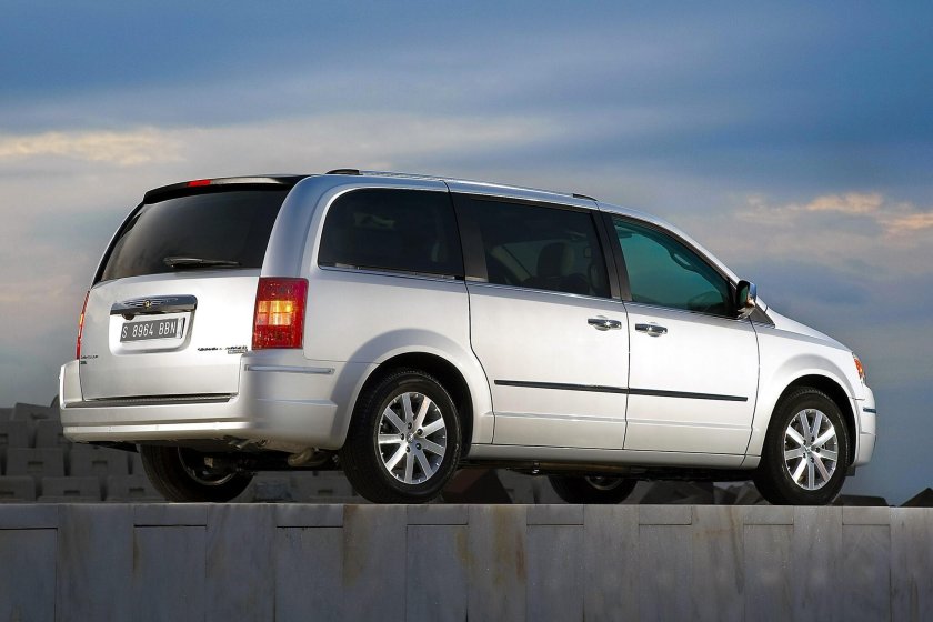 Крайслер Гранд Вояджер 2007