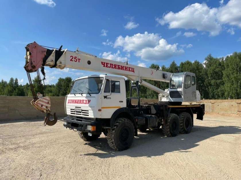 Автокран челябинец