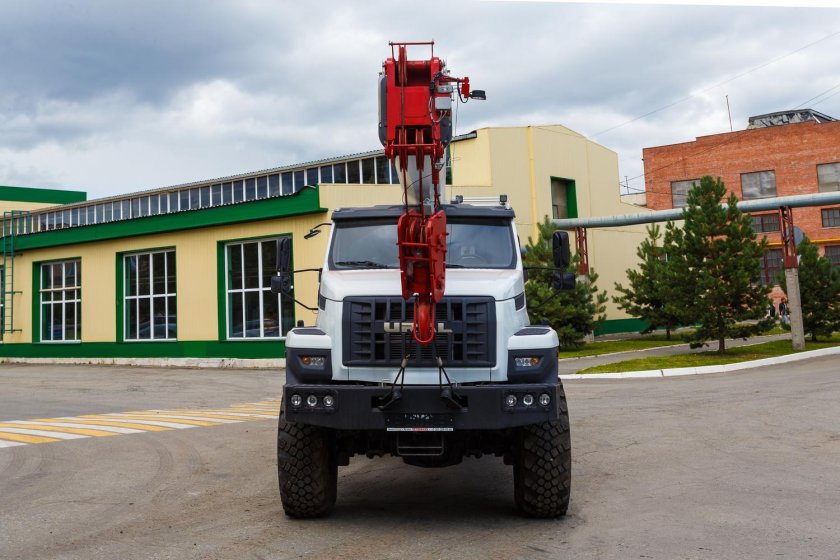 Автокран КС-45734