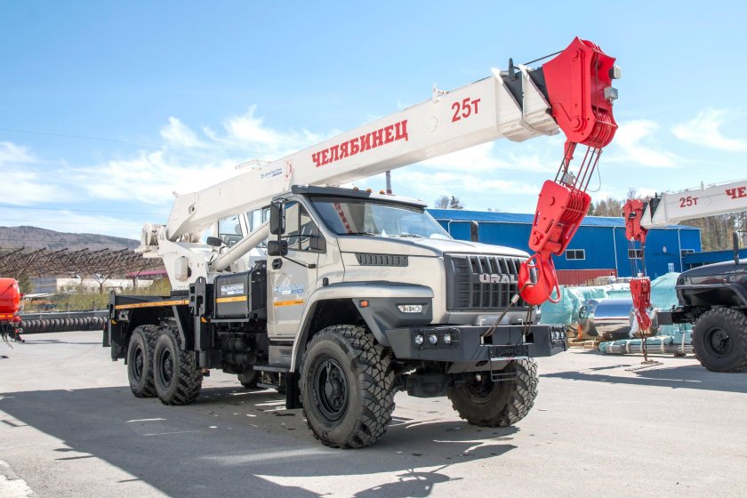 Автокран Челябинец Урал Некст кс45721