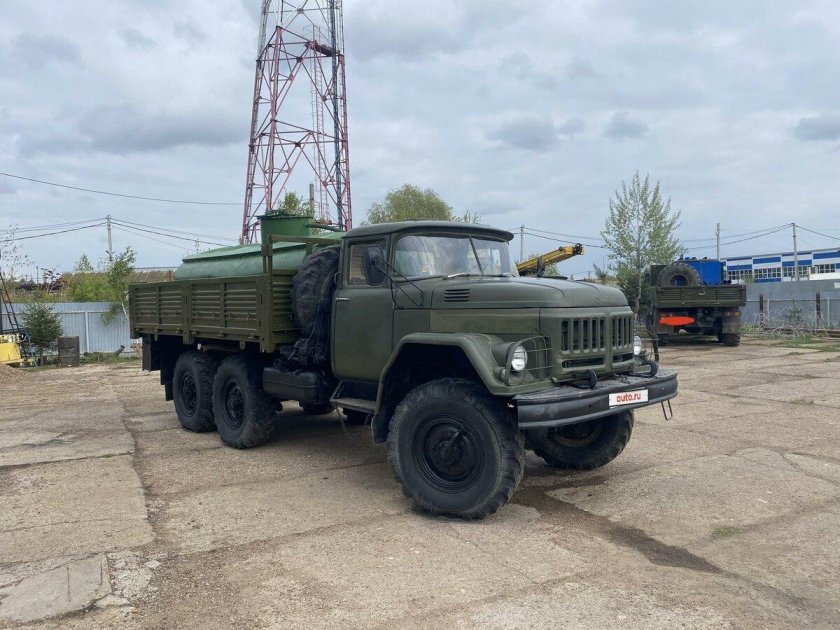 Грузовик зил 131