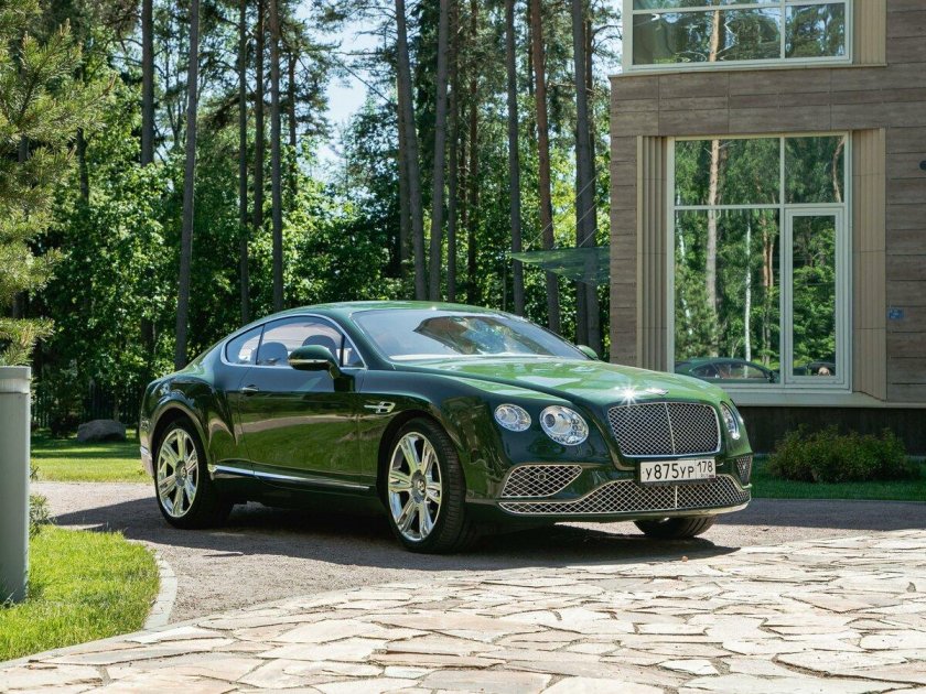 Изумрудный Бентли Континенталь