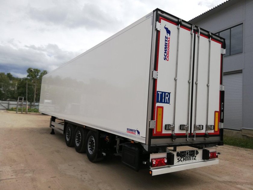 Полуприцеп изотермический Schmitz