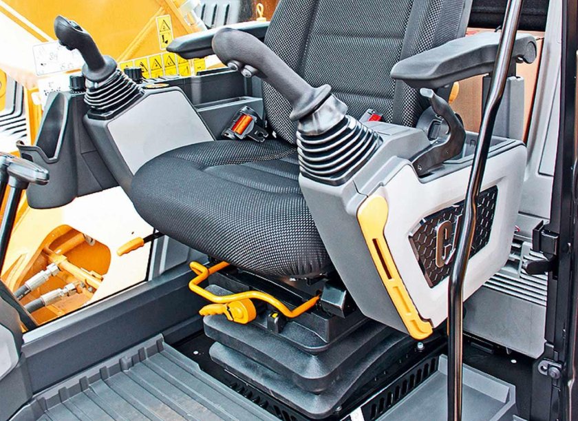 Кабина экскаватора Катерпиллер 320