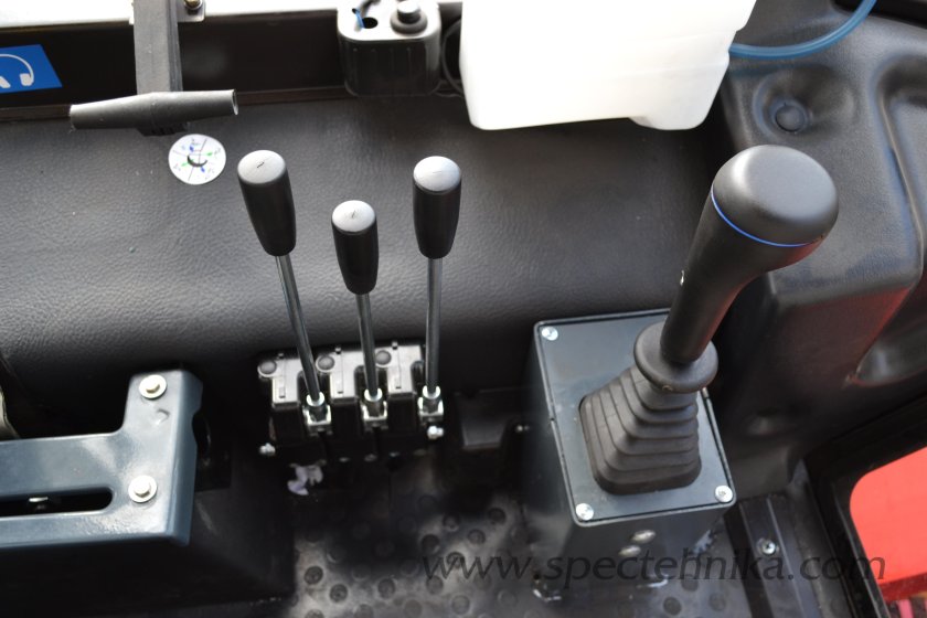 Рычаги управления экскаватора МТЗ 82