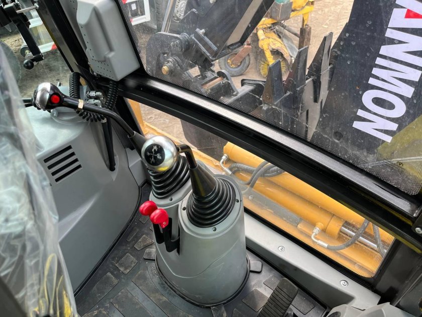 Shanmon 388h экскаватор-погрузчик