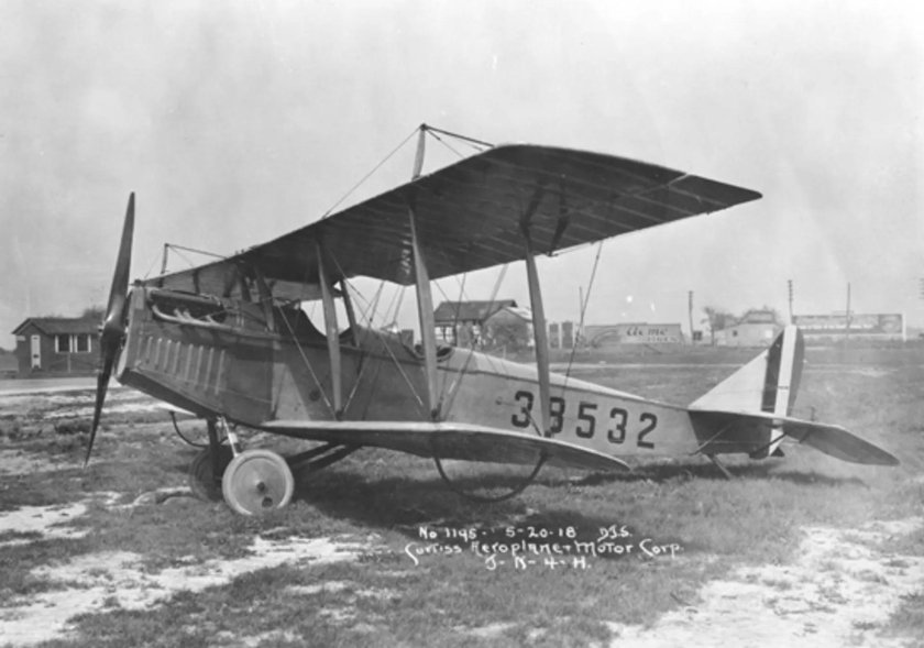 Первые самолеты