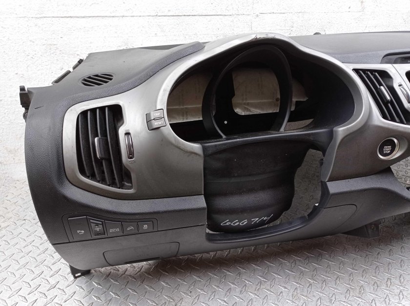 Chevrolet Cobalt Торпедо